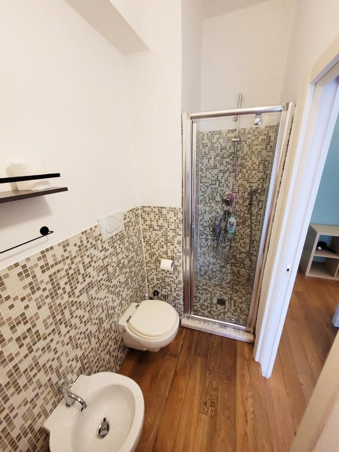 Baribello Apartment - 3 Bedrooms 3 Bathrooms - Bari Central Station ภายนอก รูปภาพ